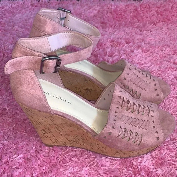 Marc Fisher Batini Wedges  - Picture 2 of 4